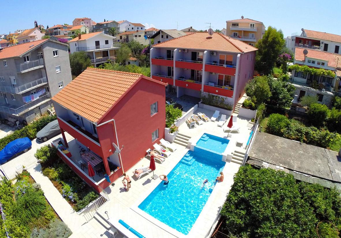 Apartments Stina Seget Vranjica Exterior photo